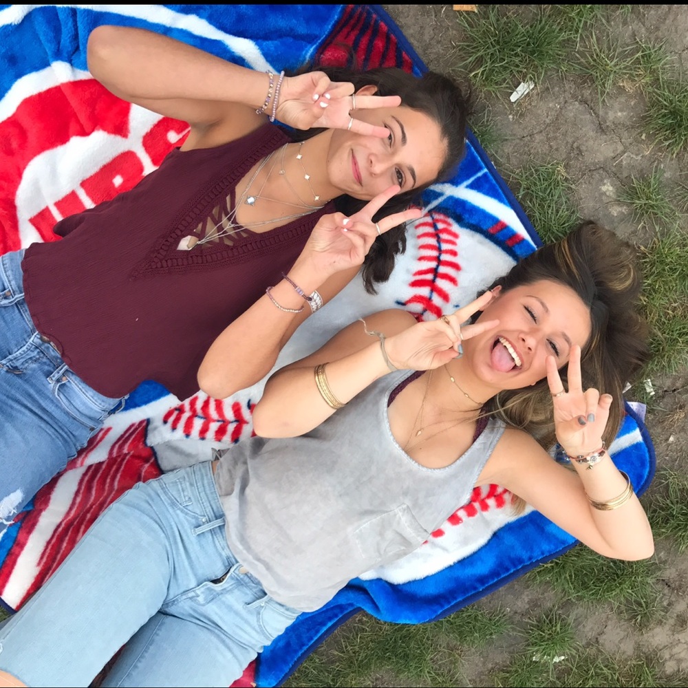 Meet your Posher, Emily